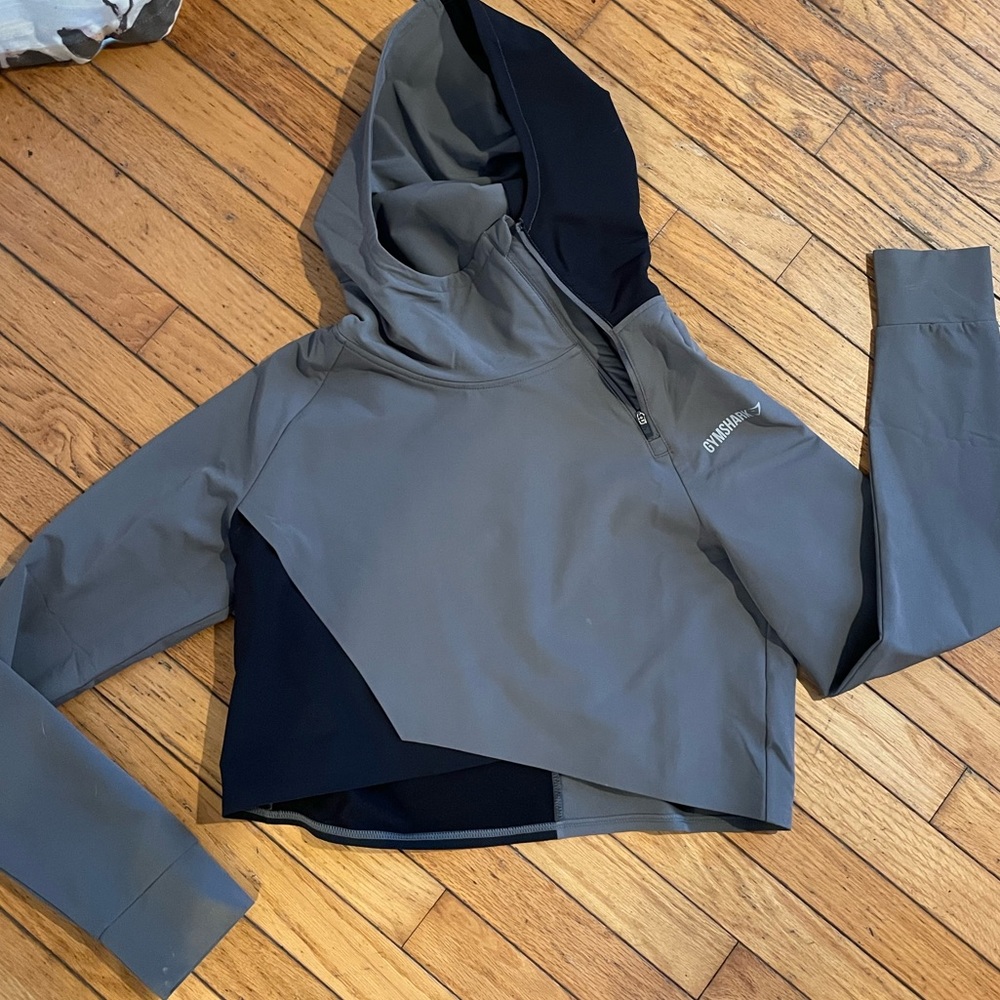 2 for 1 Gymshark sweater and hoodie